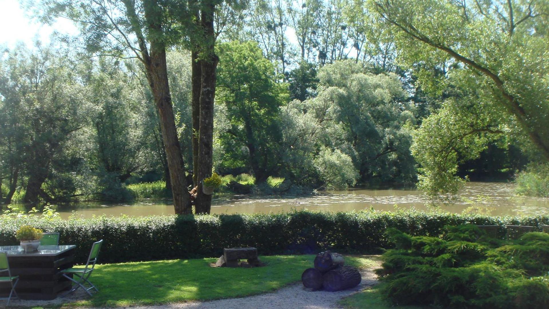 Moulin De Bourgchateau Louhans Luaran gambar
